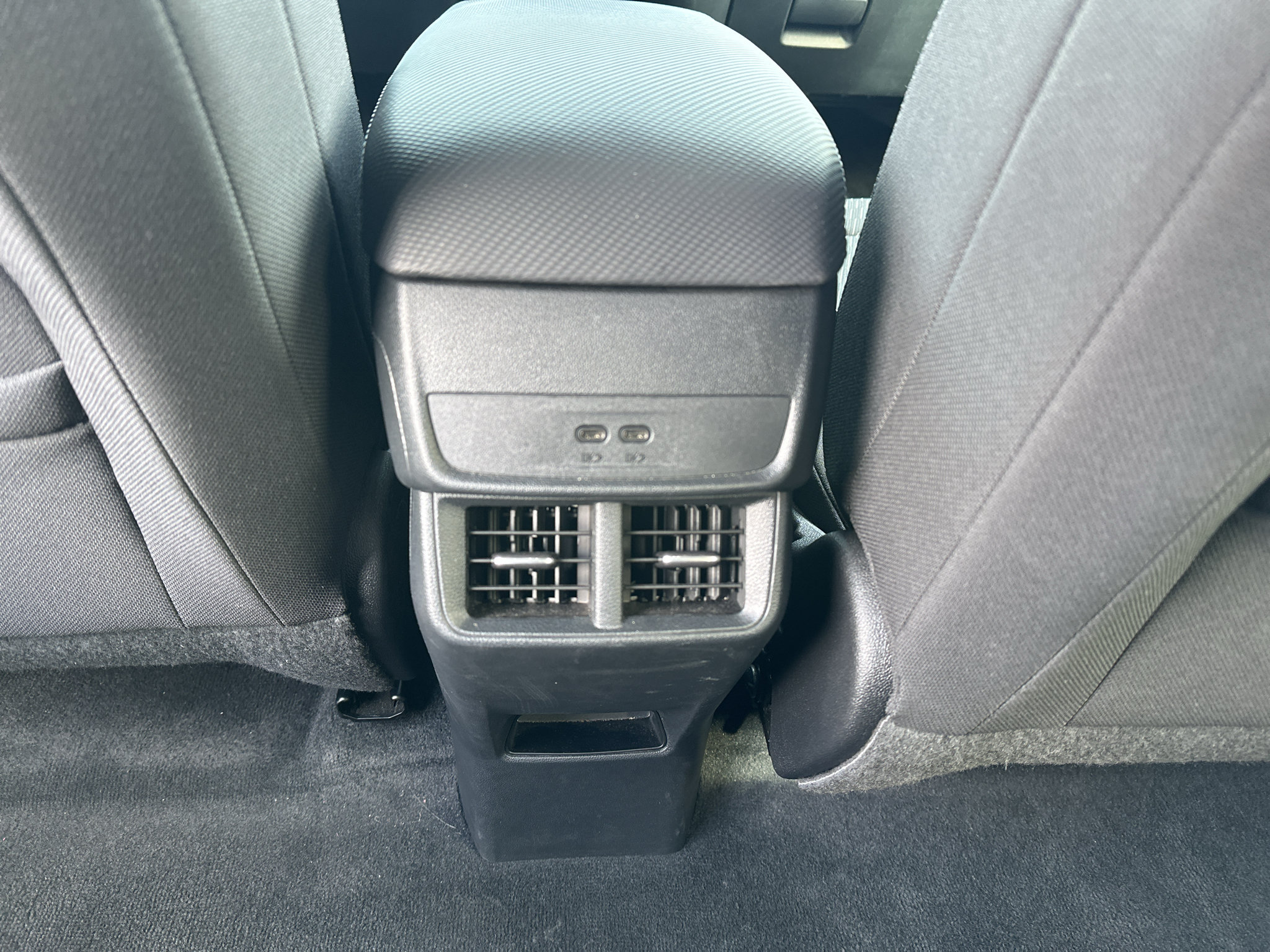 Used 2026 Chevrolet Equinox LT AWD/4WD image 24