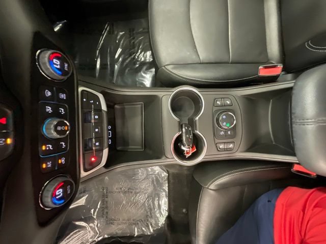 Used 2024 GMC Terrain SLT w/ Elevation Edition AWD/4WD image 21