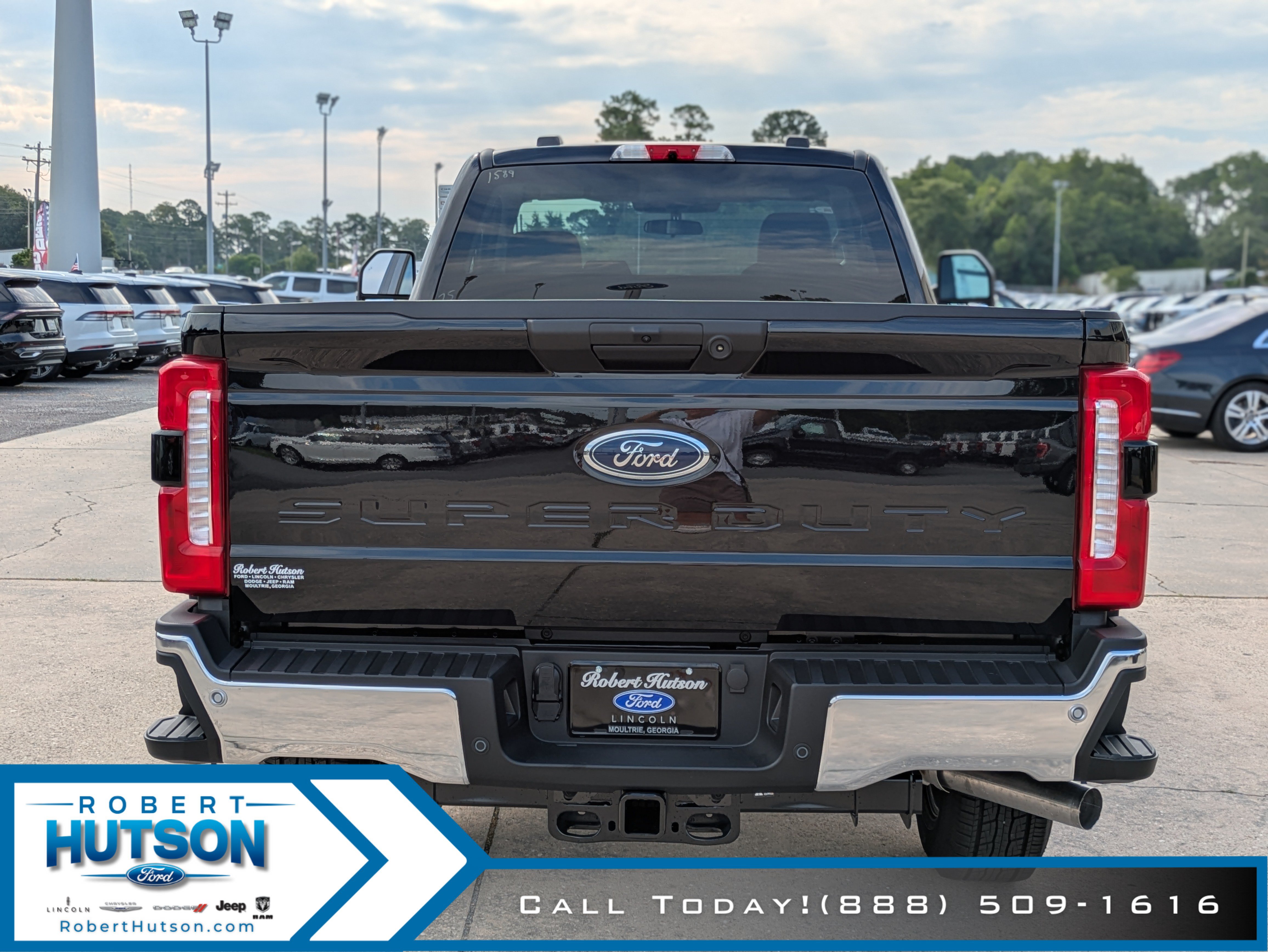 New 2025 Ford F350 XLT w/ 360-Degree Camera Package AWD/4WD image 7