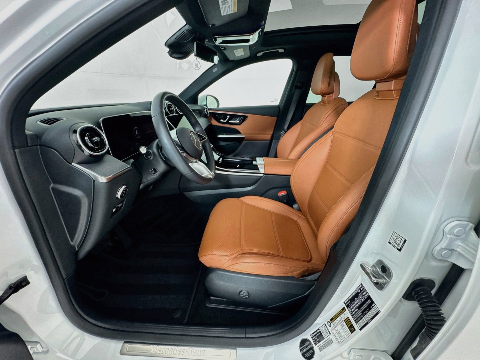 Used 2026 Mercedes-Benz GLC 300 4MATIC image 21