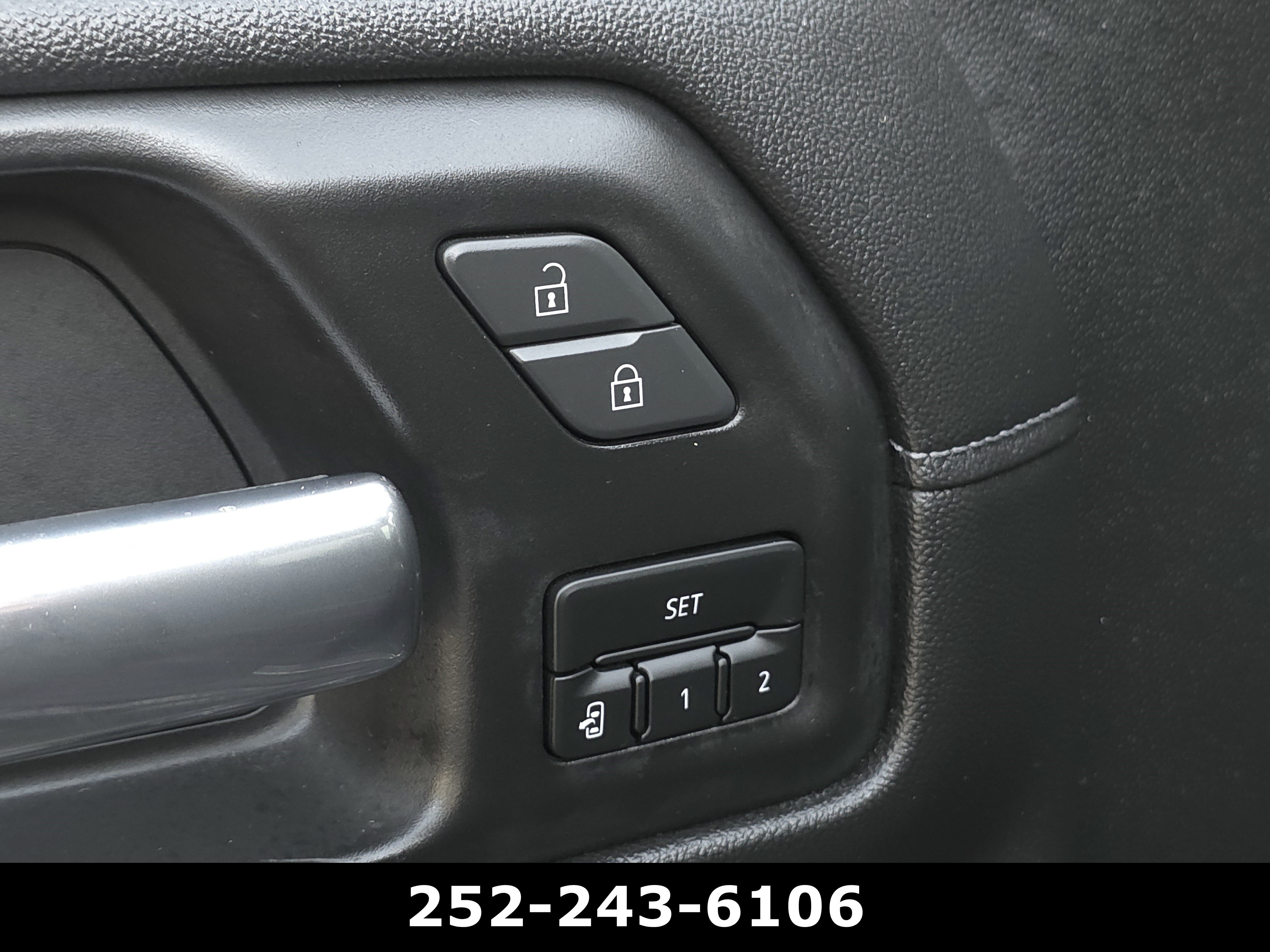 Used 2021 GMC Sierra 1500 Denali w/ Denali Ultimate Package AWD/4WD image 12