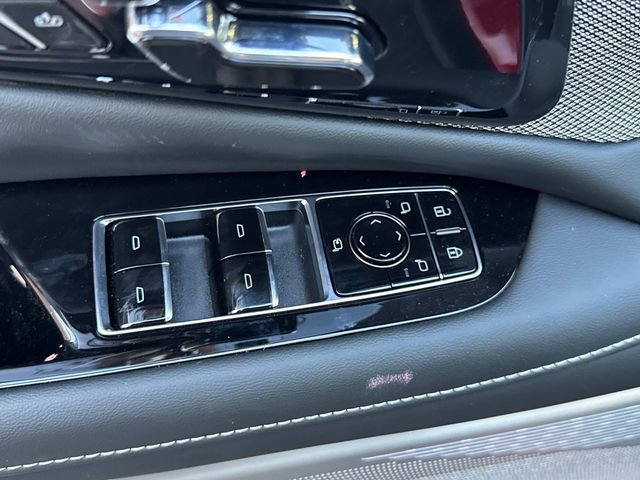 New 2025 Cadillac Optiq Sport 2 image 28