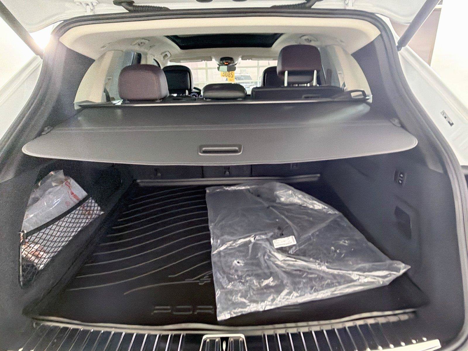 Certified 2026 Porsche Cayenne AWD/4WD image 35