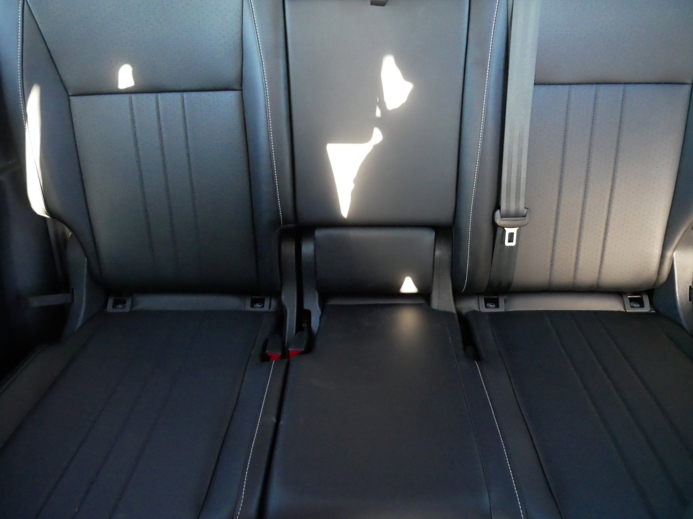 Certified 2023 Volkswagen Tiguan SE image 13