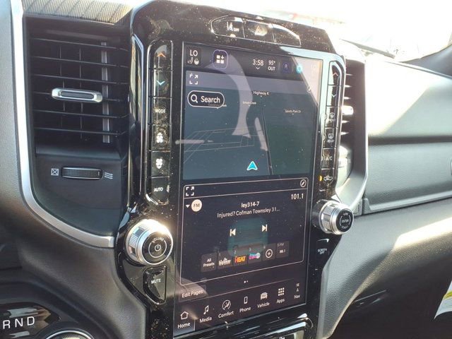New 2026 RAM 1500 4x4 Crew Cab image 8