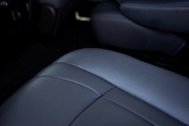 Used 2023 Buick Enclave Essence w/ LPO, Cargo Package FWD image 30