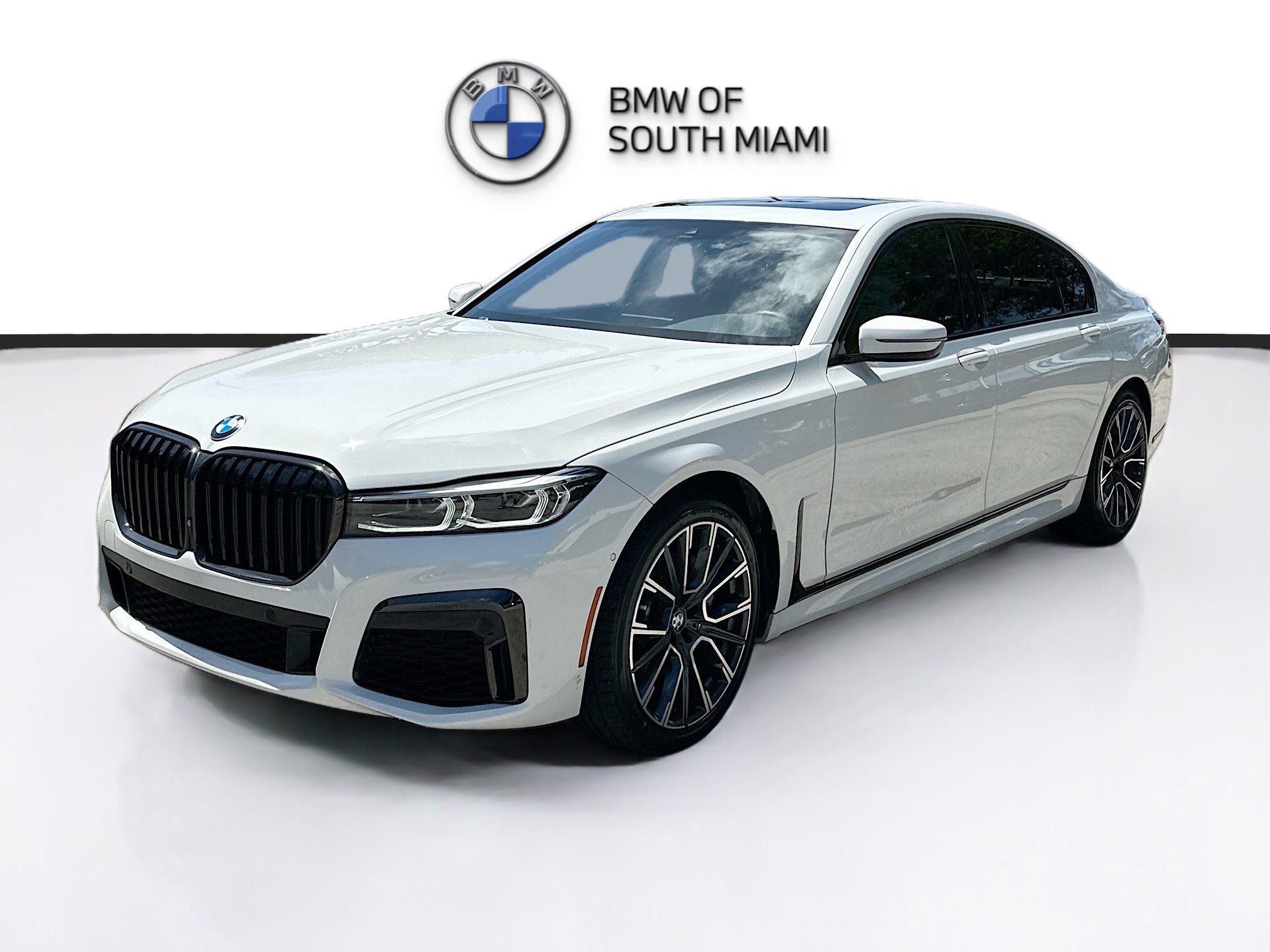 Used 2020 BMW 740i w/ M Sport Package image 3