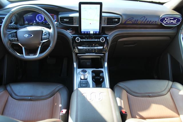 Used 2023 Ford Explorer King Ranch w/ Technology Package image 16