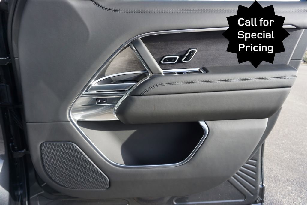 New 2025 Land Rover Range Rover Long Wheelbase SE image 21