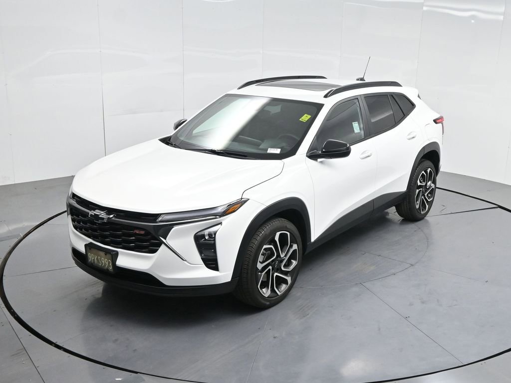 Used 2024 Chevrolet Trax RS w/ Sunroof Package image 45