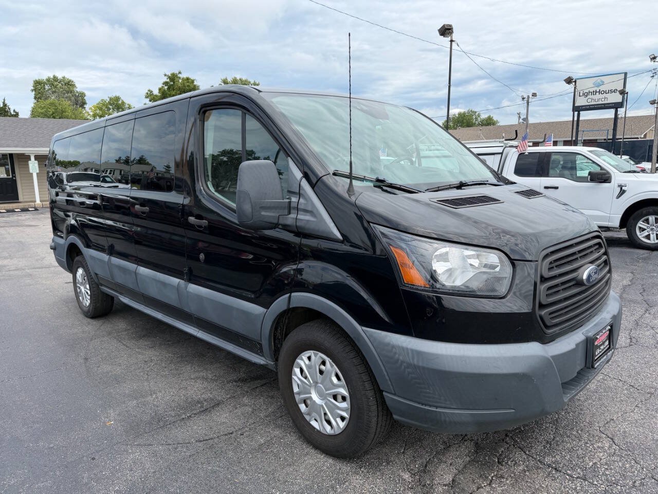 Used 2018 Ford Transit 350 XL RWD image 4