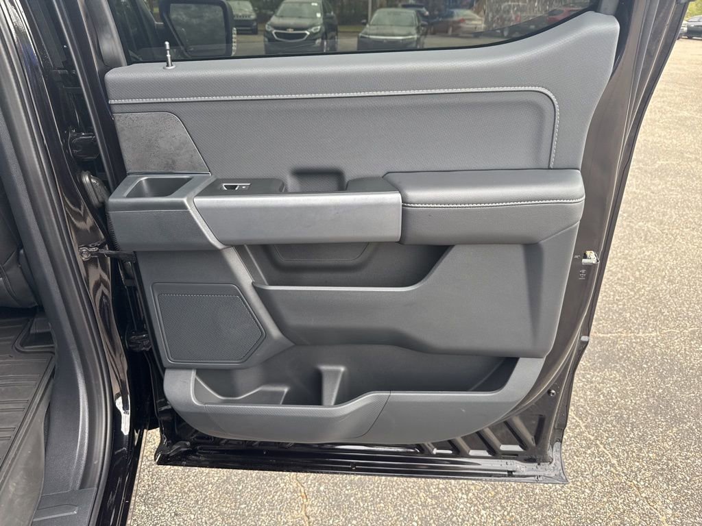 Used 2025 Ford F150 XLT w/ Equipment Group 302A MID image 26