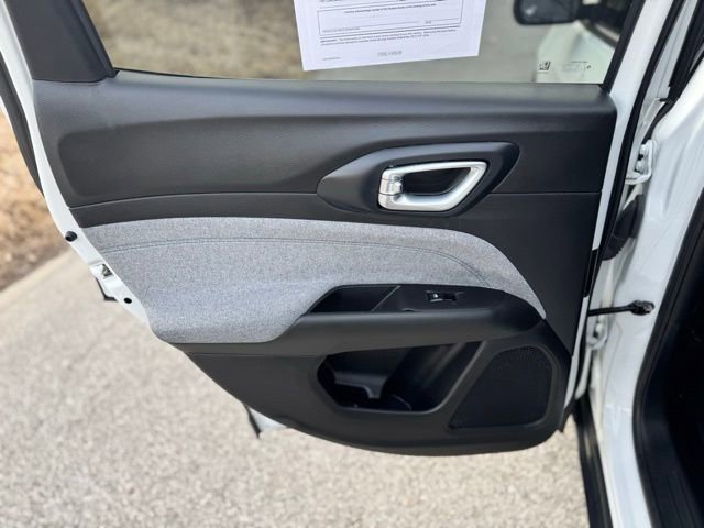 Used 2023 Jeep Compass Latitude w/ Convenience Group image 12