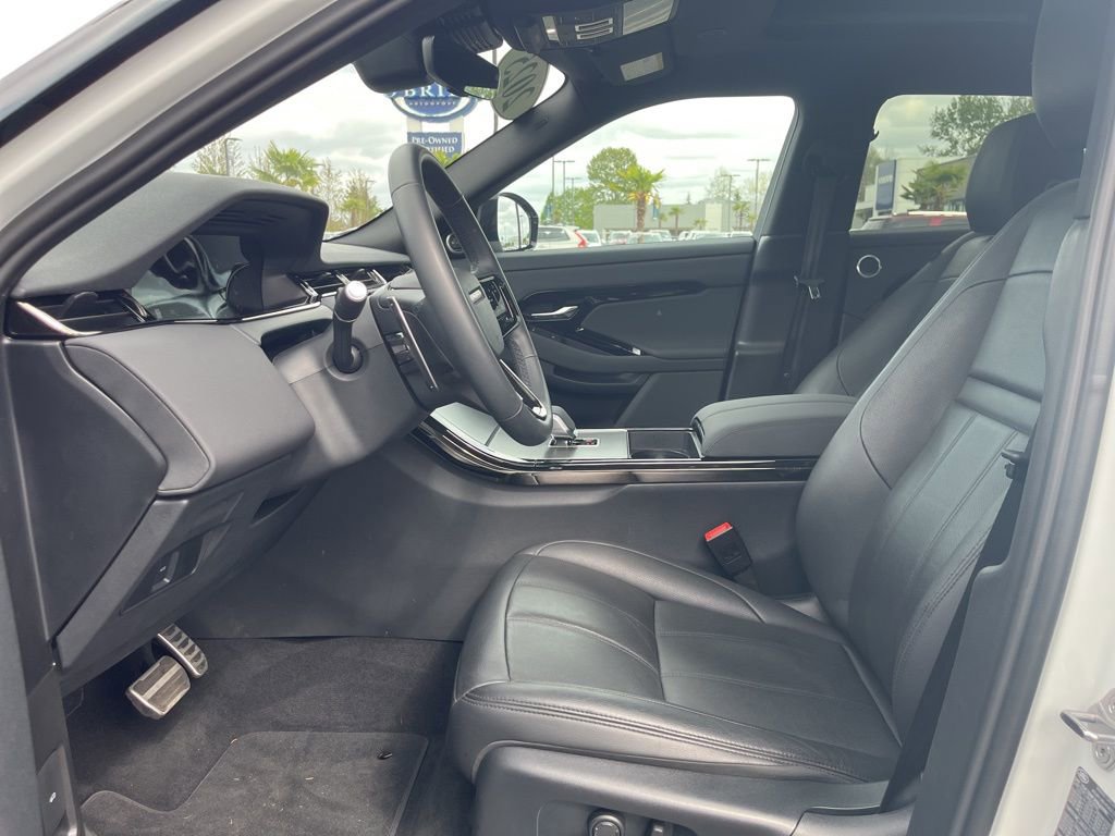 Certified 2025 Land Rover Range Rover Evoque Dynamic SE AWD/4WD image 4