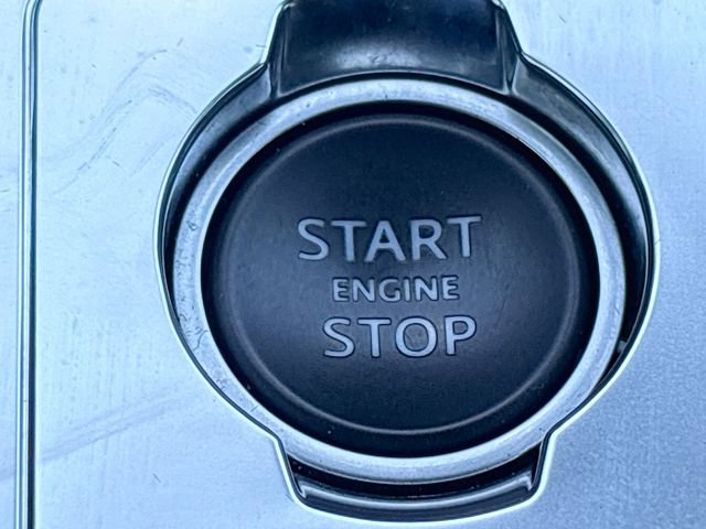 Used 2021 Jaguar F-PACE S image 36