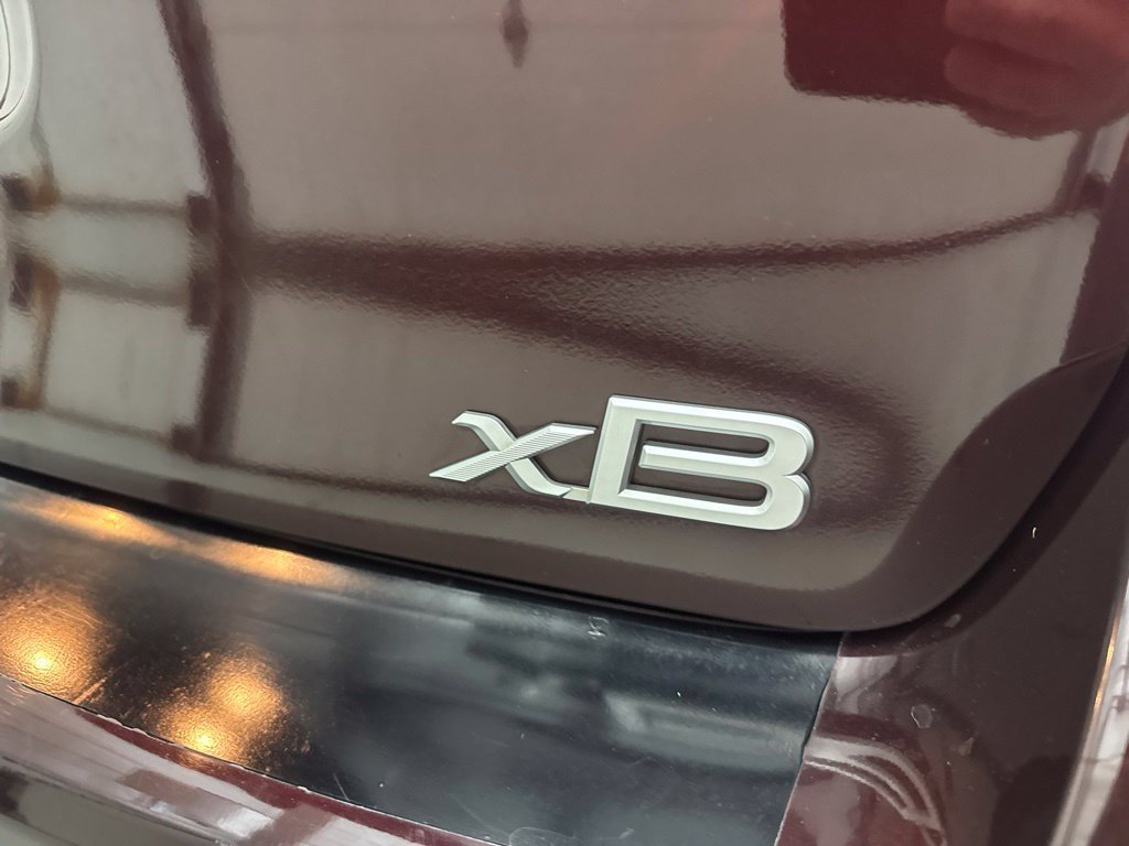 Used 2012 Scion xB FWD image 10