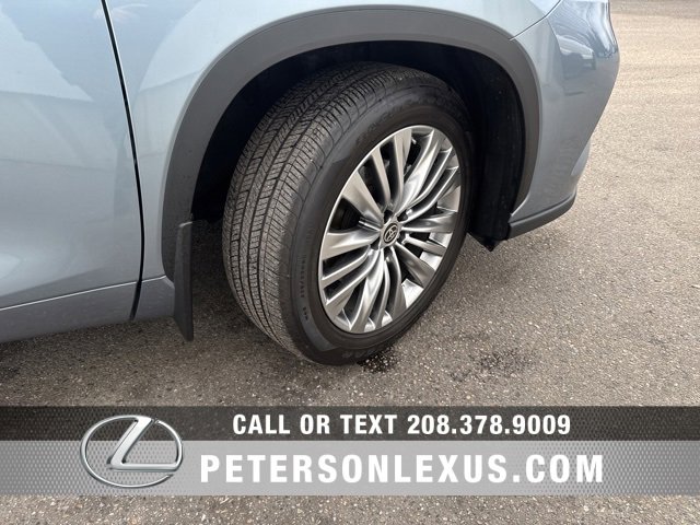 Used 2024 Toyota Highlander Platinum image 10