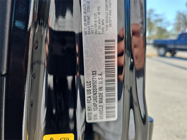 Used 2025 Jeep Wrangler Sahara image 31