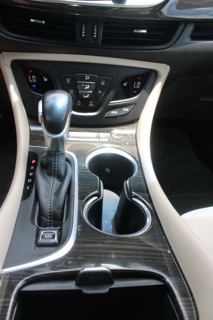 Used 2020 Buick Envision Preferred FWD image 29