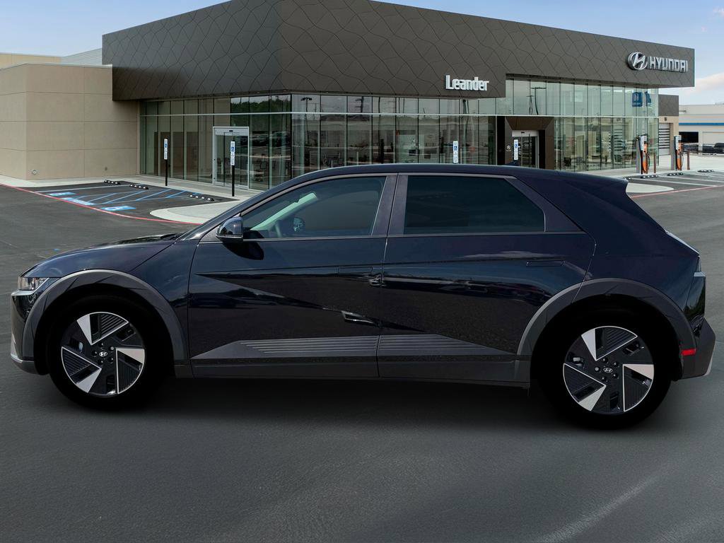 New 2026 Hyundai Ioniq 5 SE RWD image 3
