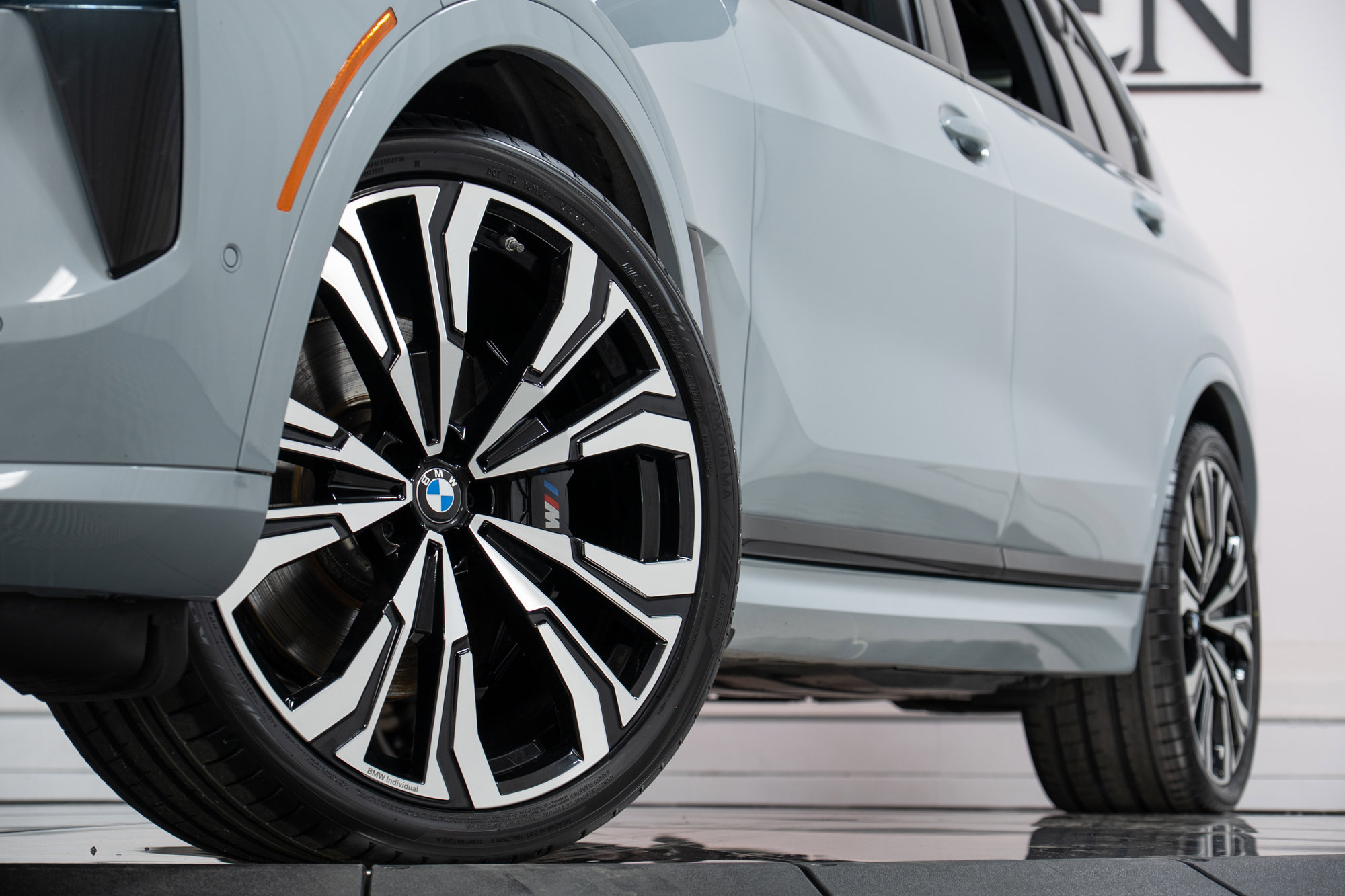 Certified 2024 BMW X7 M60i w/ Executive Package AWD/4WD image 29