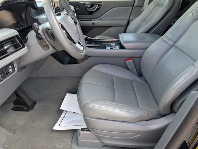 Used 2021 Lincoln Aviator Reserve w/ Equipment Group 201A RWD image 16