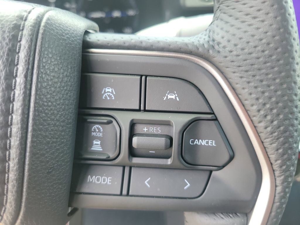 Used 2025 Toyota Tacoma Limited AWD/4WD image 23