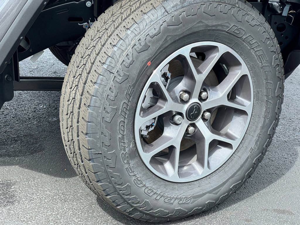 New 2026 Jeep Gladiator Sport AWD/4WD image 9