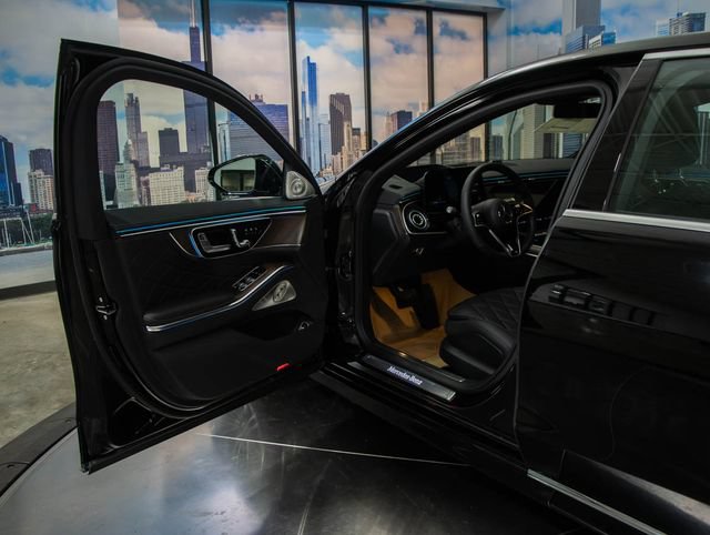 New 2027 Mercedes-Benz S 580 4MATIC Sedan image 12
