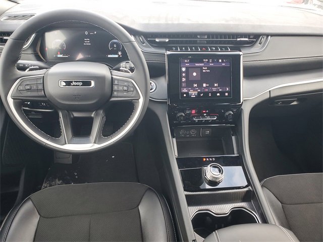 New 2025 Jeep Grand Cherokee L Altitude image 14