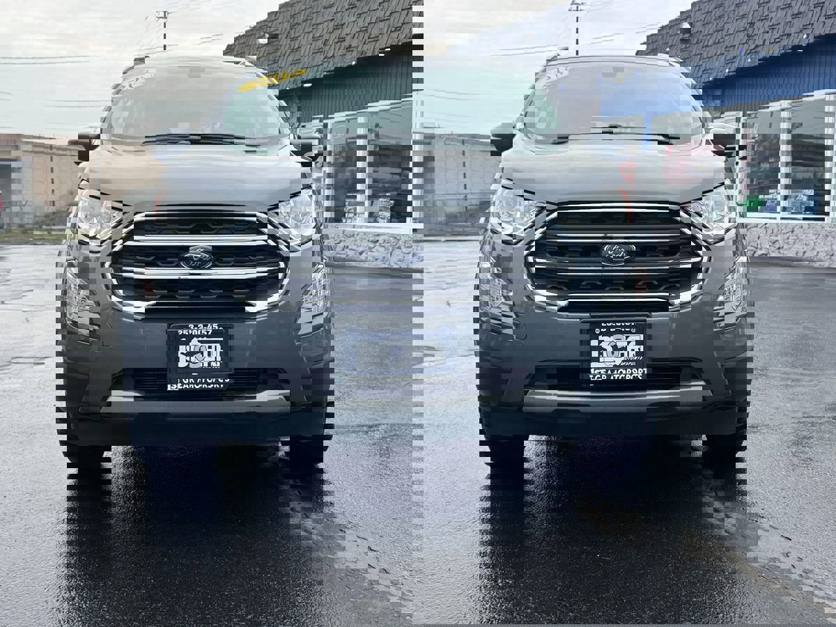 Used 2018 Ford EcoSport Titanium w/ Titanium Cold Weather Package image 2