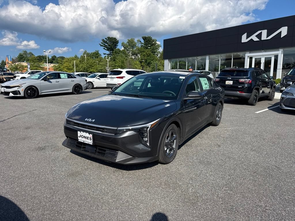 New 2026 Kia K4 FWD image 1