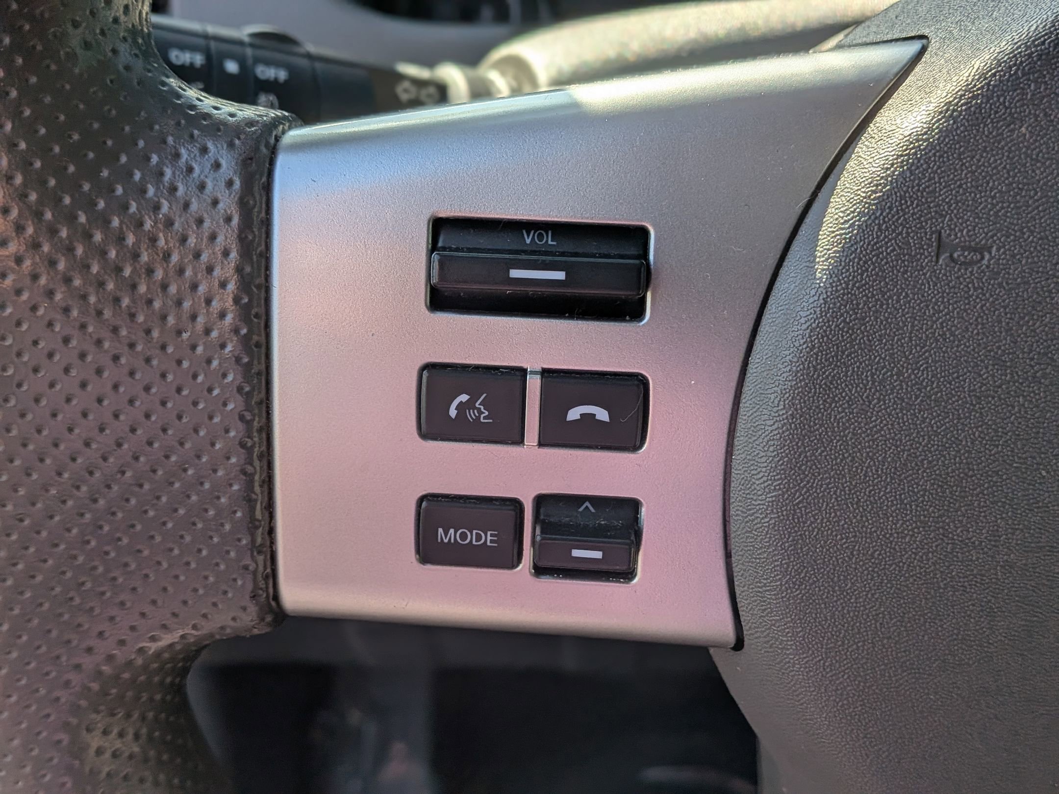 Used 2021 Nissan Frontier SV w/ Midnight Edition Floor Mats RWD image 21