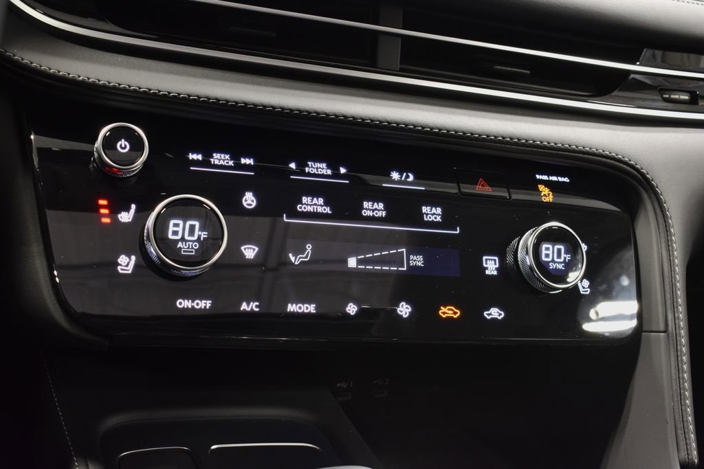 New 2026 INFINITI QX60 Luxe w/ Family Package image 25