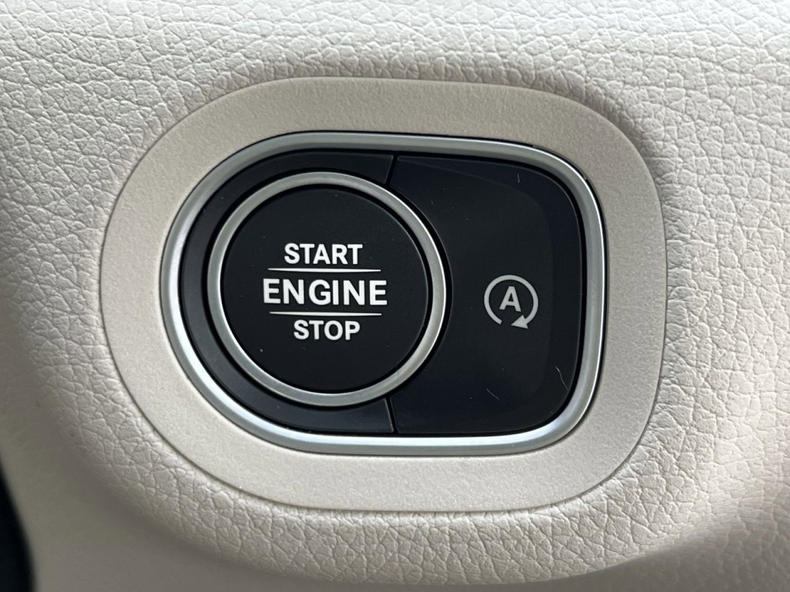 Certified 2025 Mercedes-Benz GLE 350 4MATIC image 31