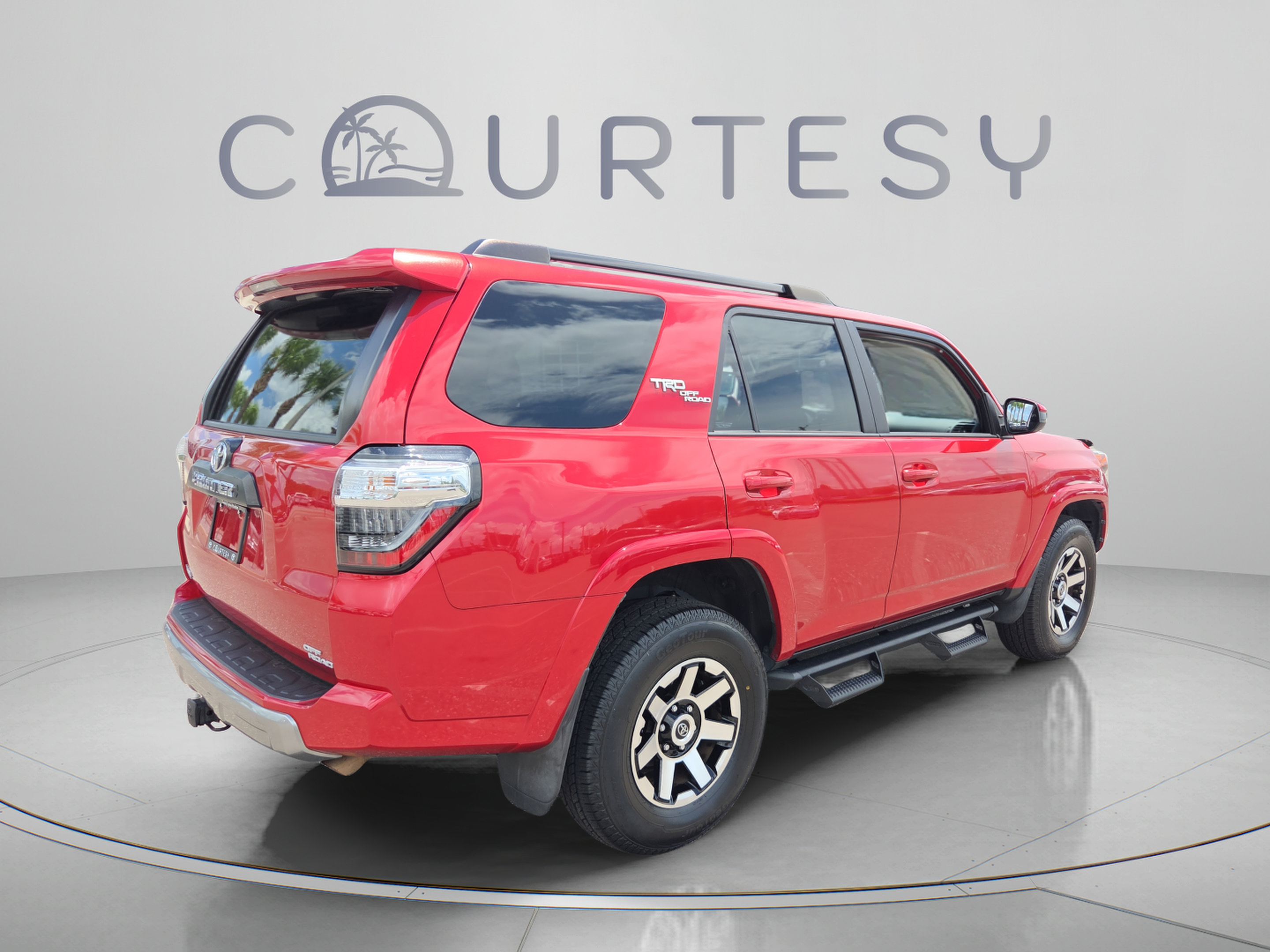 Certified 2021 Toyota 4Runner TRD Off-Road AWD/4WD image 5