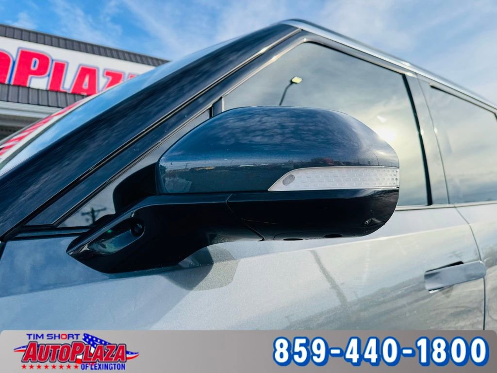 Used 2022 Rivian R1S Launch Edition image 19