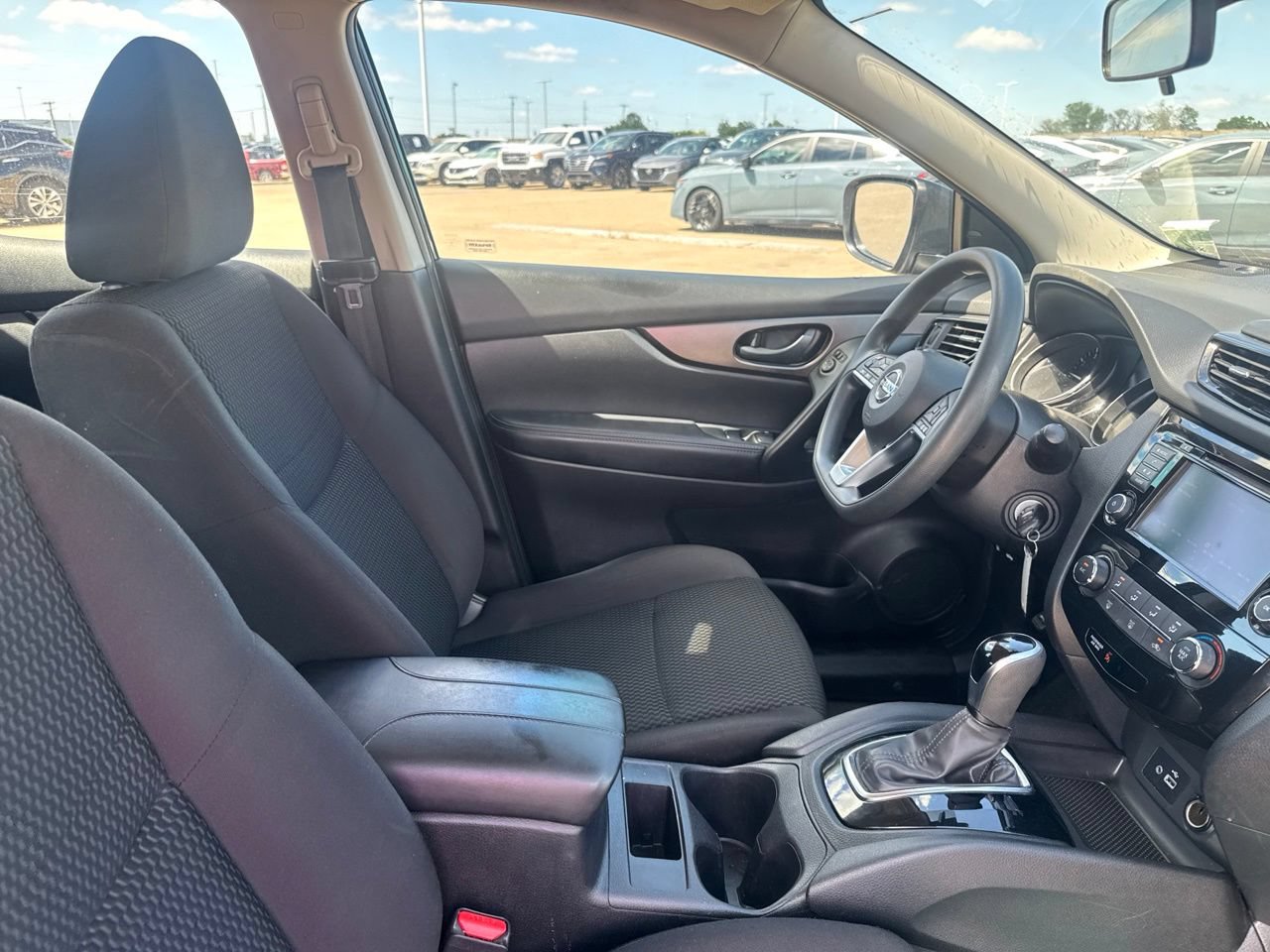 Used 2020 Nissan Rogue Sport S AWD/4WD image 28