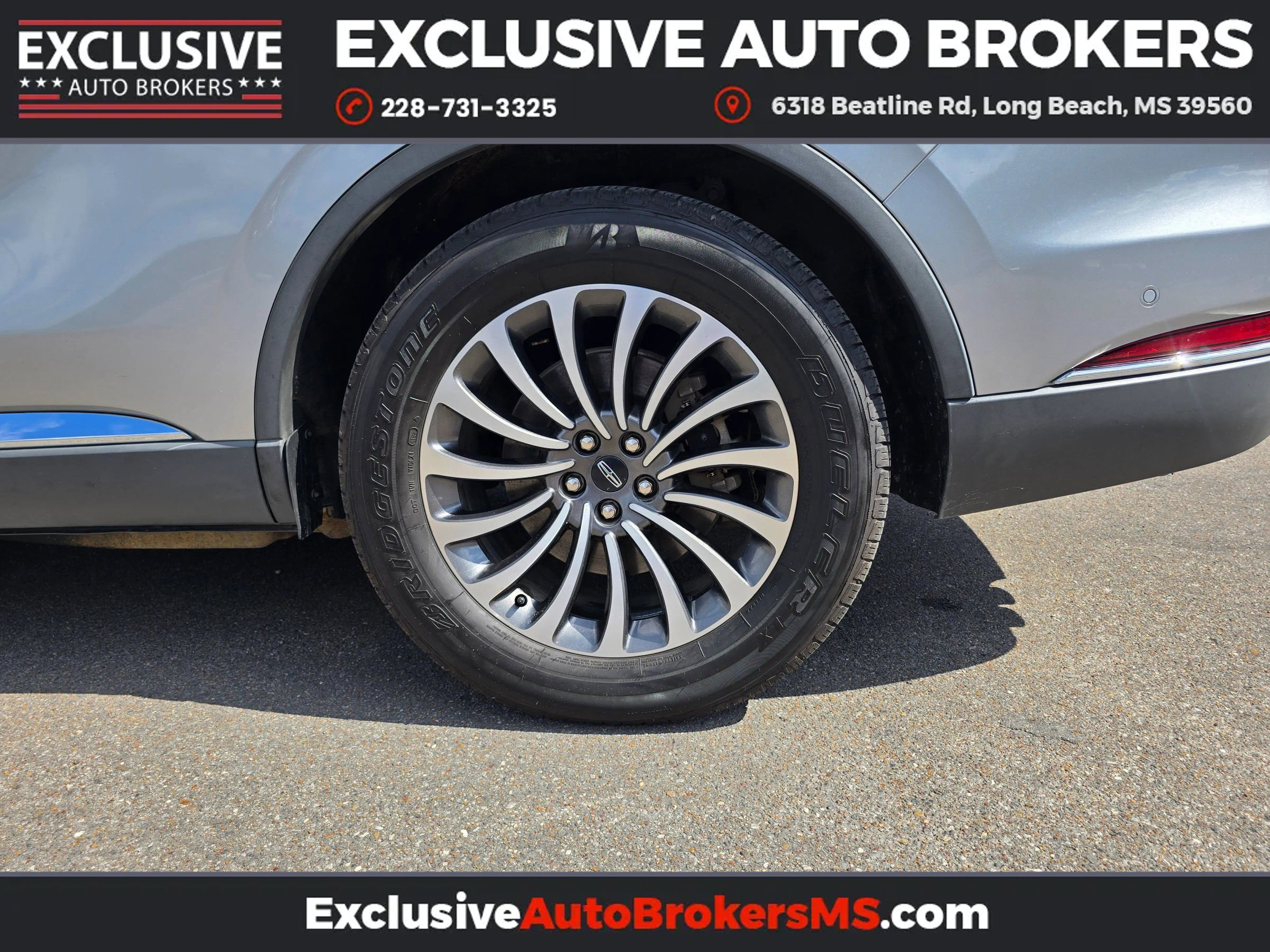 Used 2020 Lincoln Aviator Reserve w/ Equipment Group 201A image 6