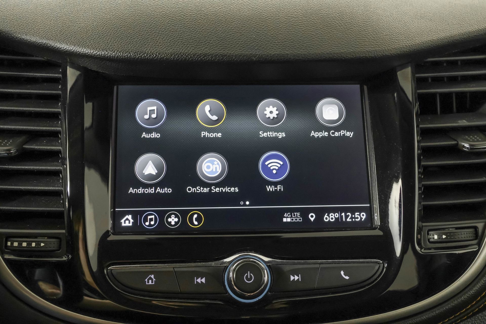 Used 2019 Chevrolet Trax LT w/ LT Convenience Package FWD image 29