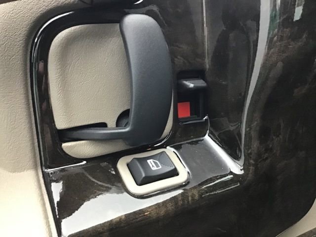 Used 2023 Chevrolet Express 2500 image 18