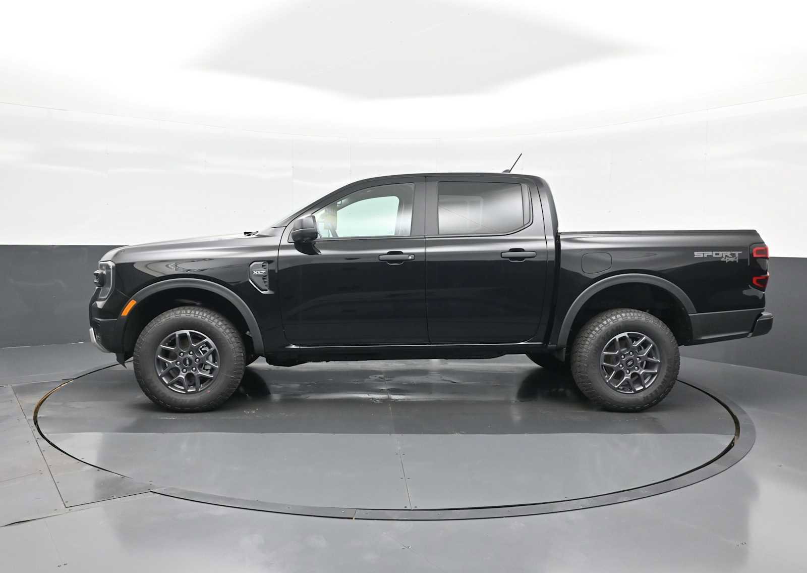 New 2025 Ford Ranger XLT image 9