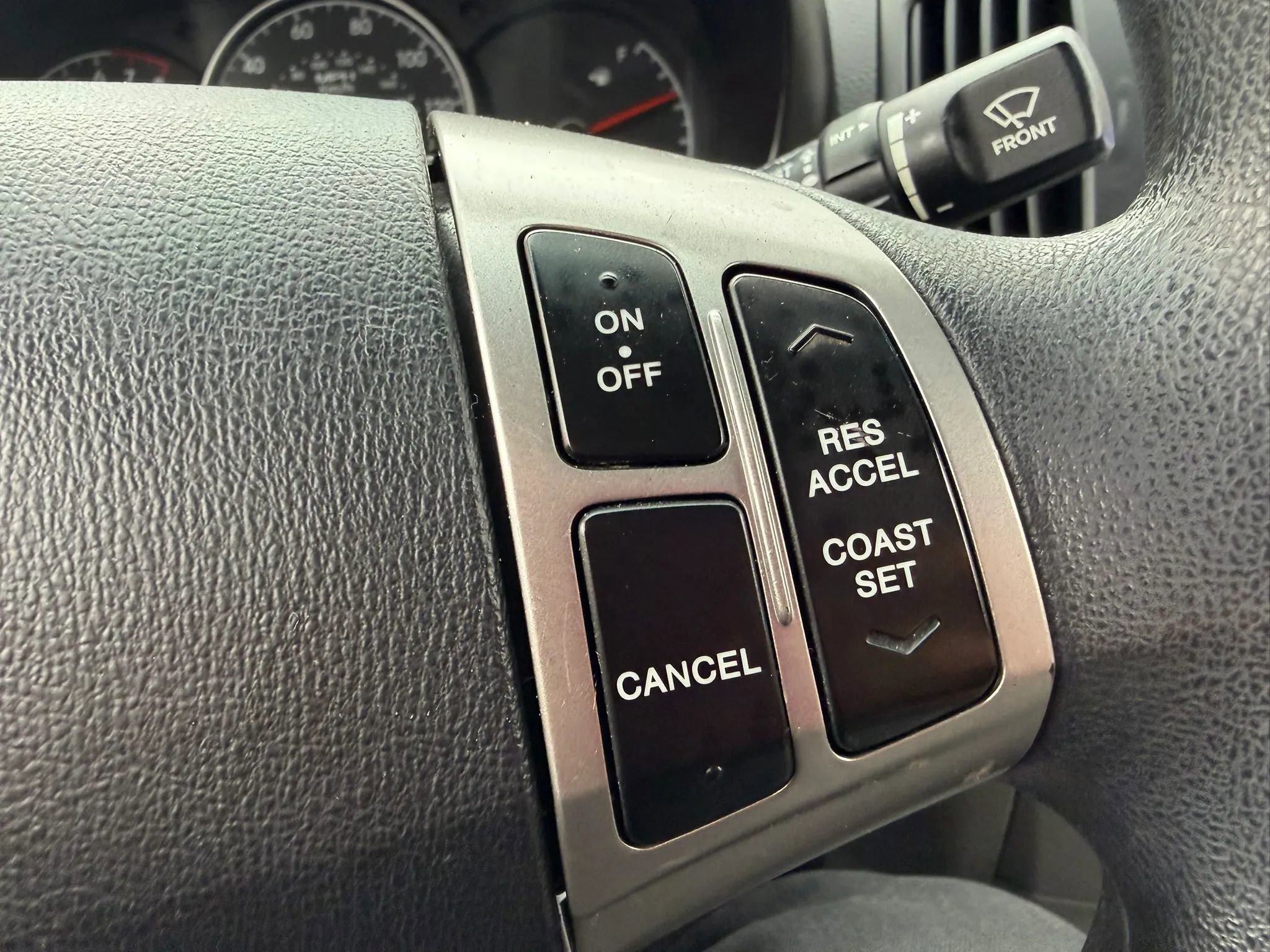 Used 2010 Hyundai Elantra GLS image 28