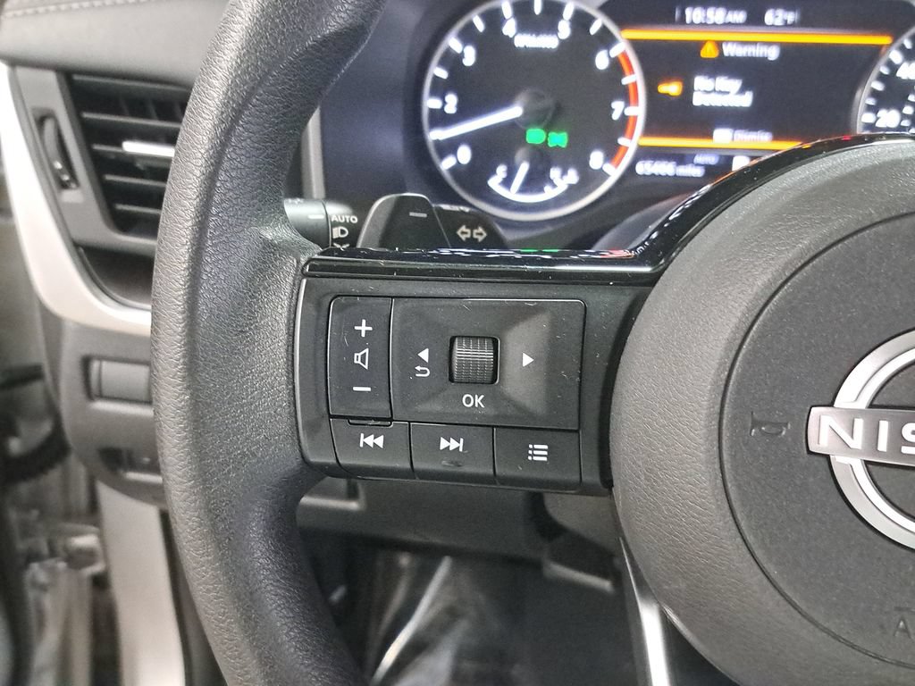 Used 2023 Nissan Rogue SV AWD/4WD image 18