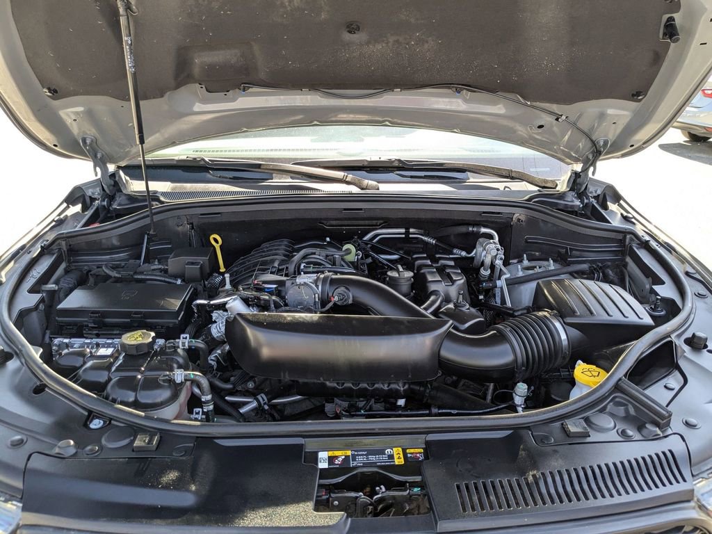Used 2025 Dodge Durango GT image 28