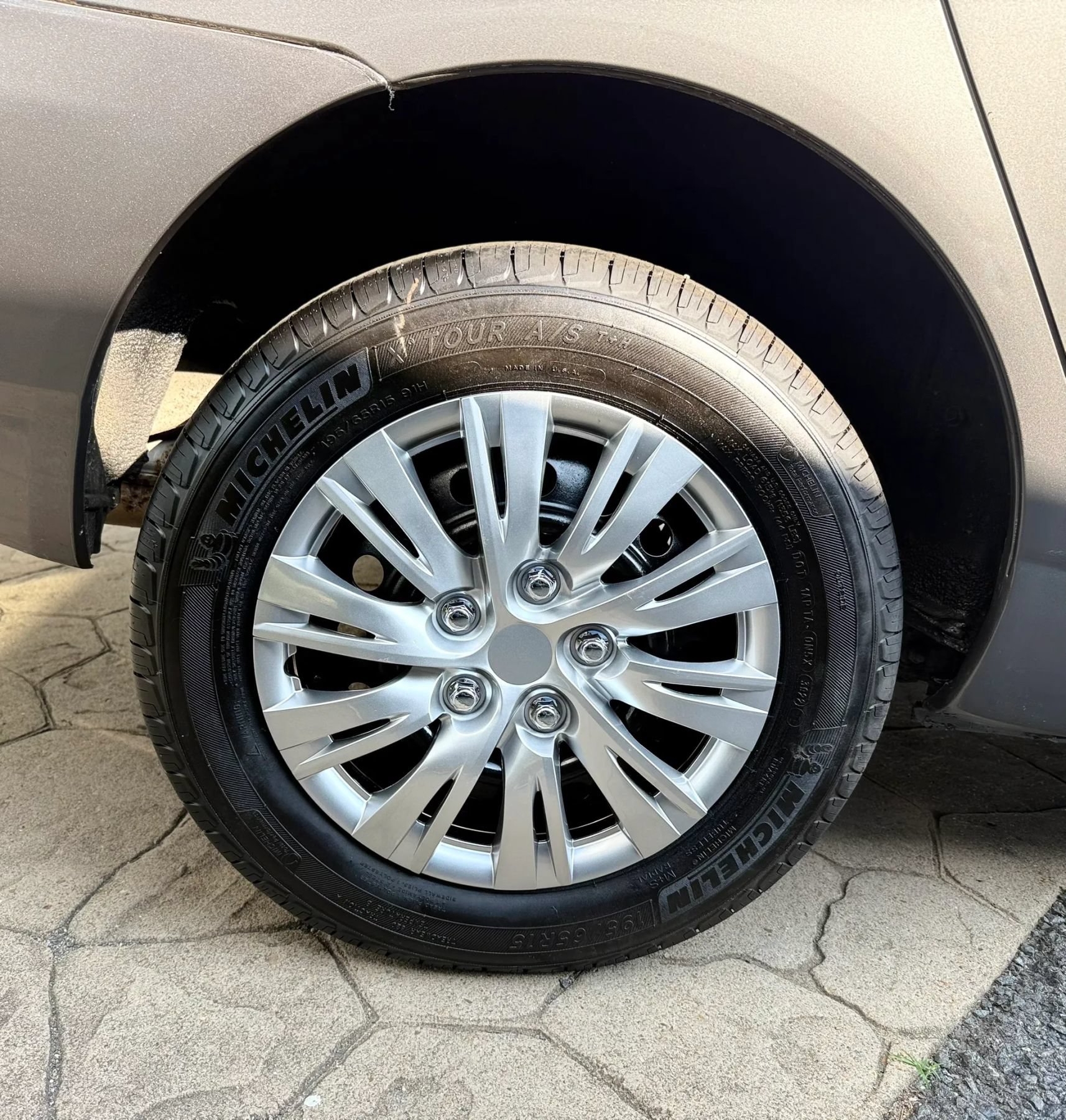 Used 2004 Toyota Corolla LE FWD image 32