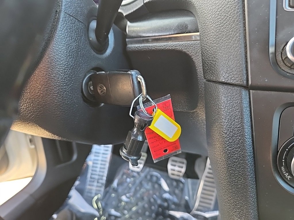 Used 2013 Volkswagen GTI 2-Door image 22