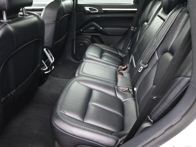 Used 2017 Porsche Cayenne S Platinum AWD/4WD image 41