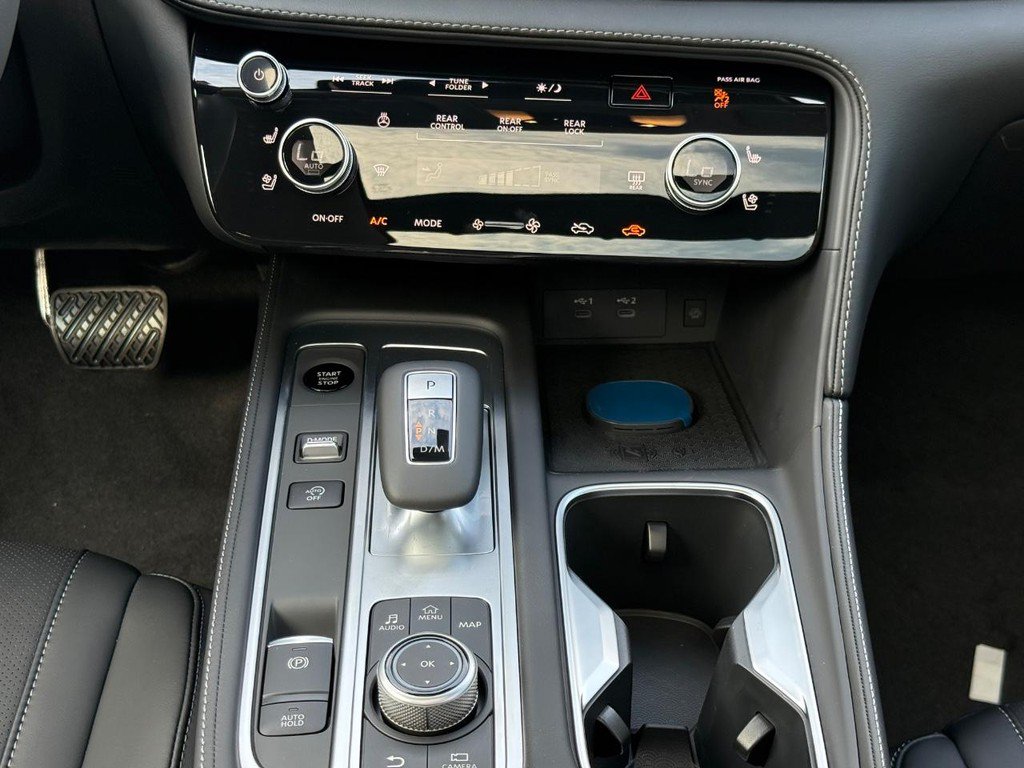 New 2027 INFINITI QX60 Luxe FWD image 10