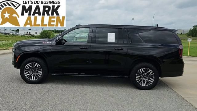 Used 2025 Chevrolet Suburban Z71 AWD/4WD image 5